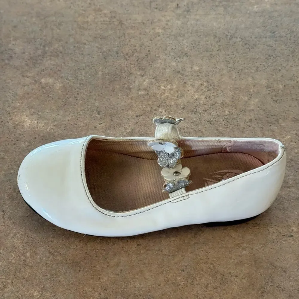 Adorable Fun White Patent Leather Mary Jane Flat Floral Shoes, Toddler Size 8